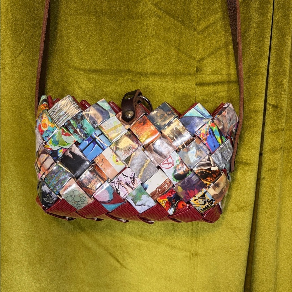 Y2K quirky Woven Up-Cycled Magazine Colorful crossbody bag. Leather strap. - Picture 5 of 8